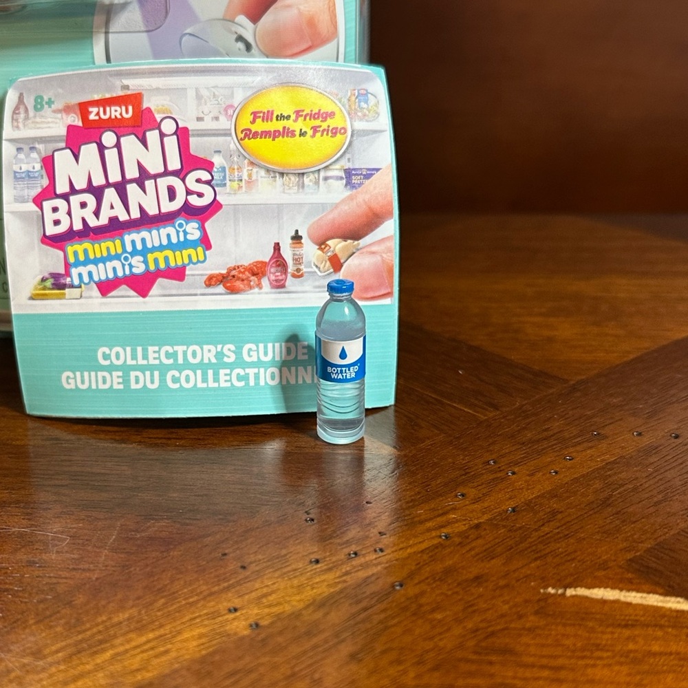 ZURU Mini Brands Water Bottle